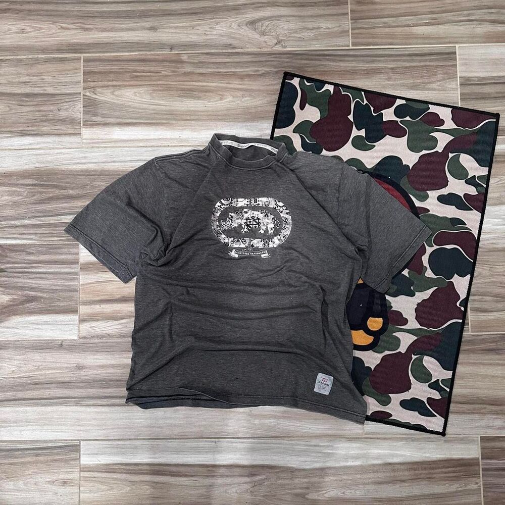 Grey faded Y2K Ecko Unltd paisley graphic tee